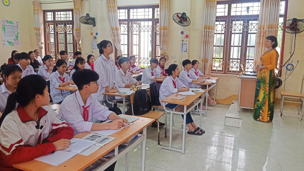 Kiểm tra công tác giảng dạy môn Giáo dục công dân tại Phú Lương
