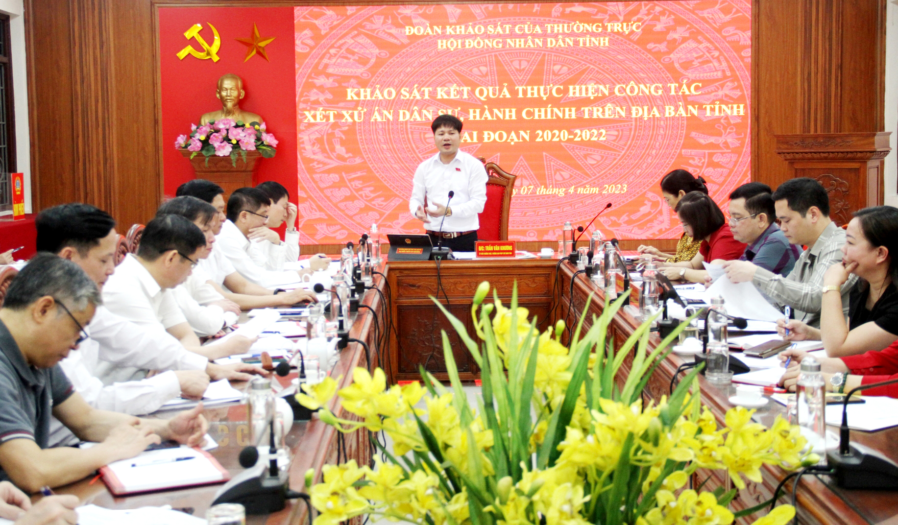 Chỉ rõ những hạn chế, vướng mắc trong giải quyết các vụ việc dân sự