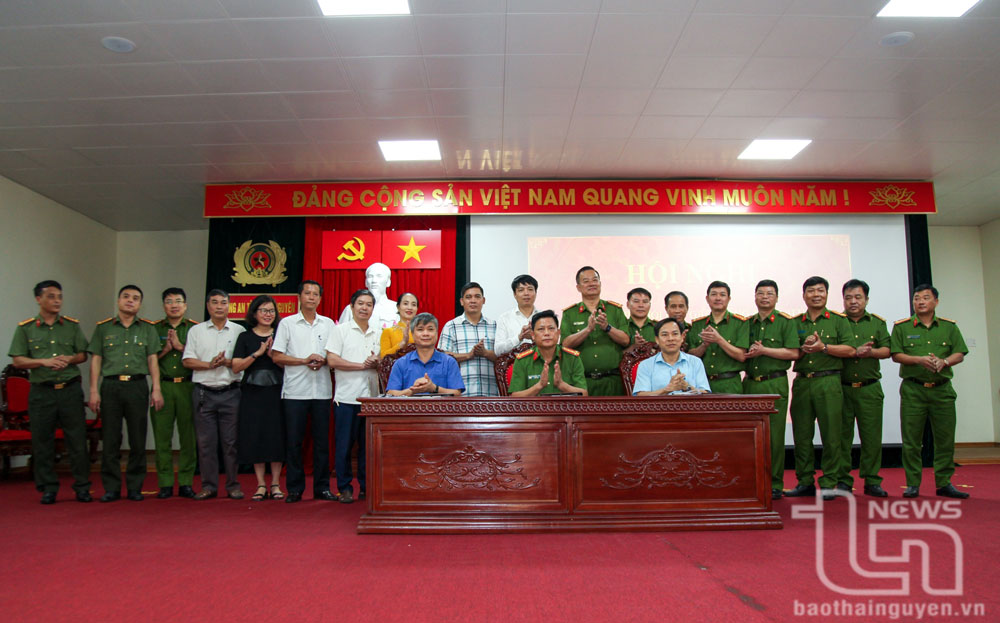 Các đại biểu ký Quy chế phối hợp.
