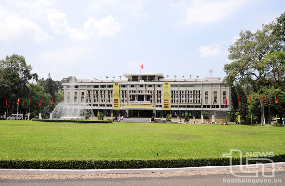 Thăm Dinh Độc Lập