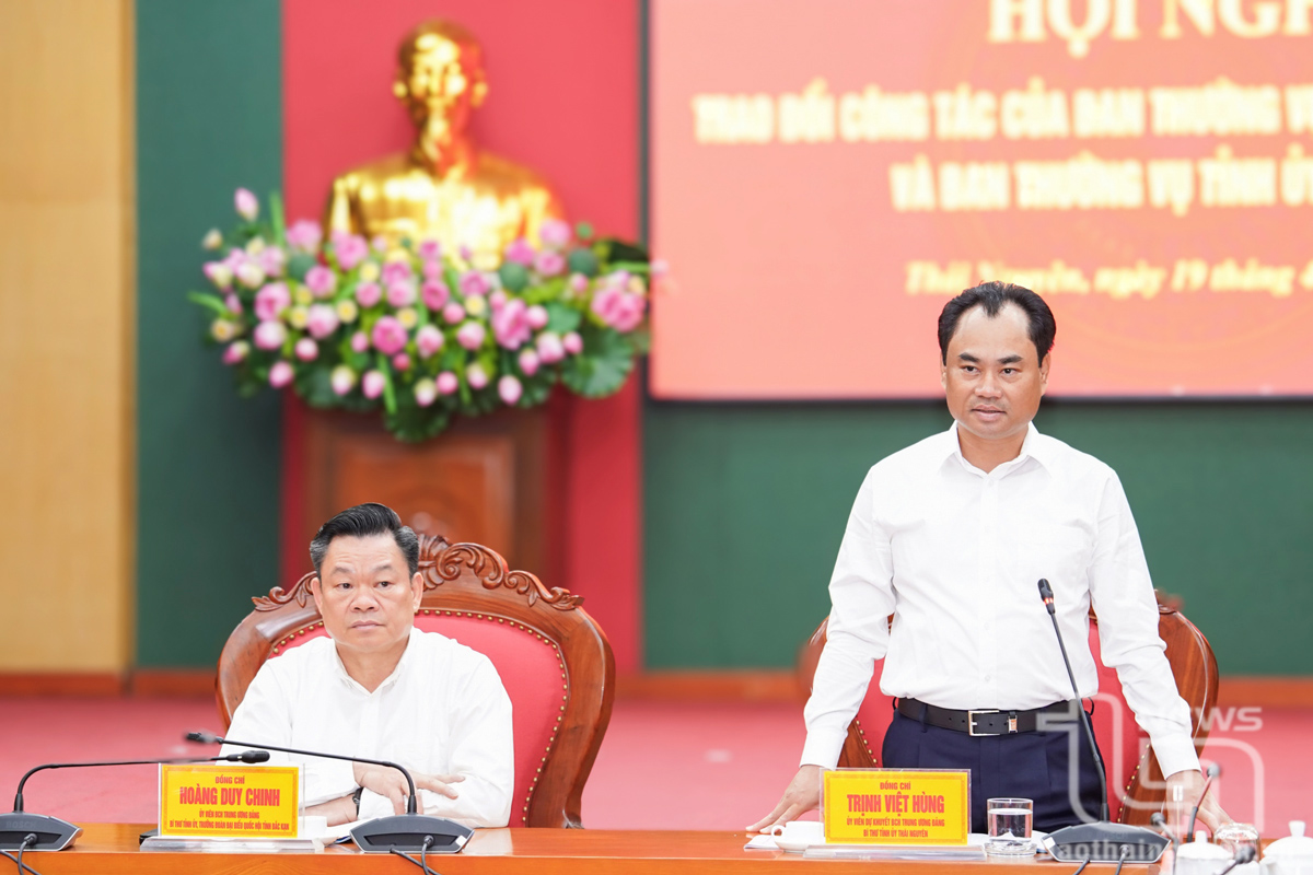 Đồng chí Bí thư Tỉnh ủy Thái Nguyên Trịnh Việt Hùng phát biểu tại Hội nghị.