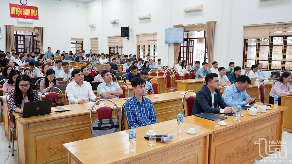 Các đại biểu tham dự tập huấn.