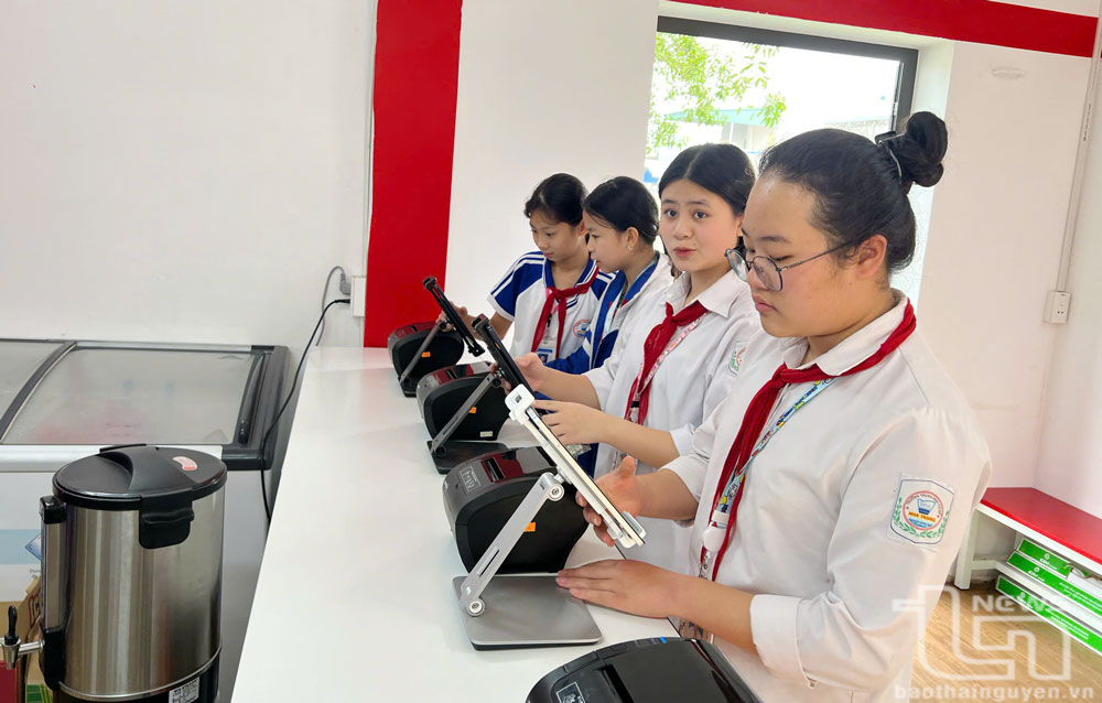 Smart Canteen trong trường học tại Thái Nguyên: Mô hình thiết thực cần nhân rộng