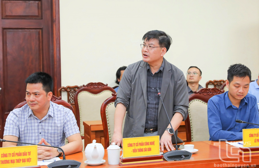 Đại diện doanh nghiệp đầu tư hạ tầng cụm công nghiệp phát biểu tại Hội nghị.