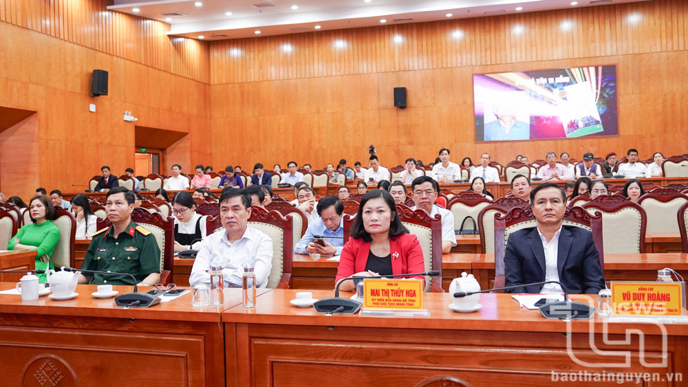 Các đại biểu dự Hội nghị.