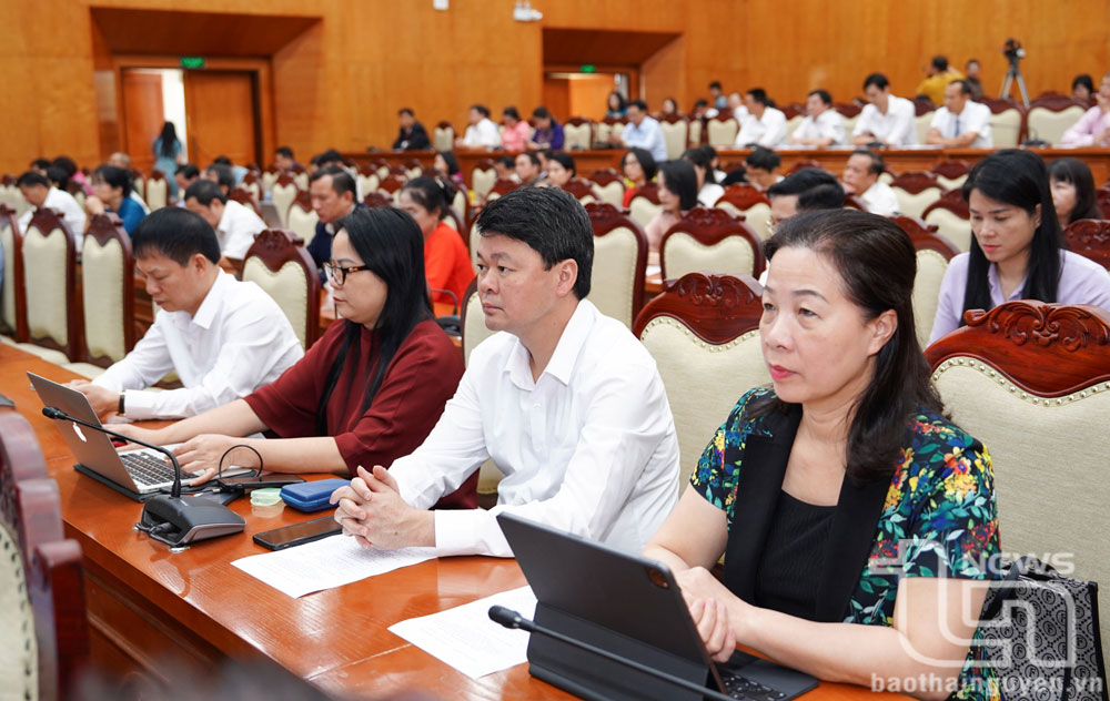 Các đại biểu dự Hội nghị.