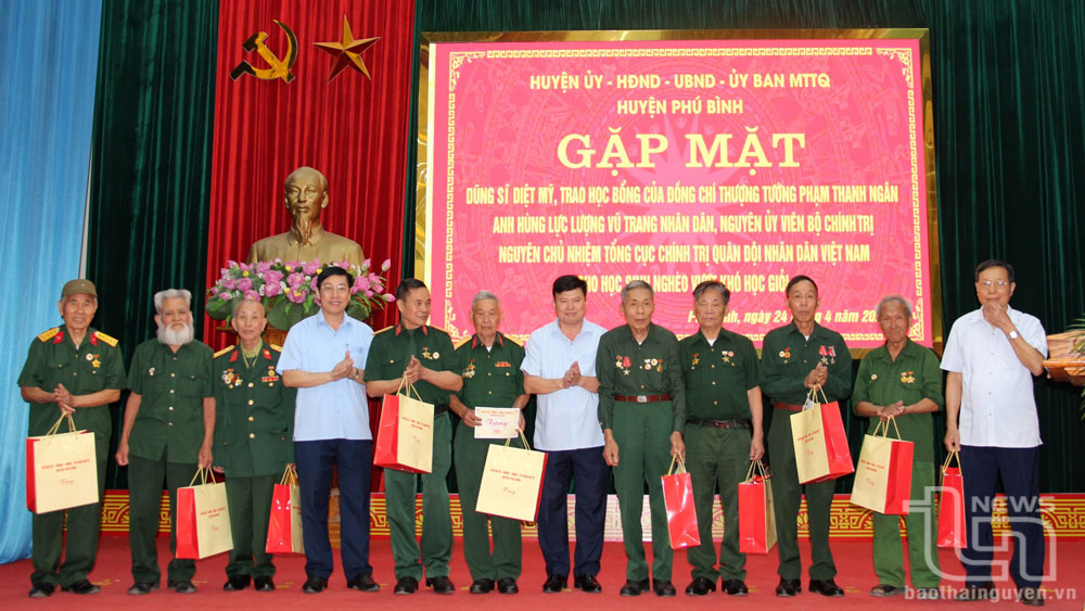 Gặp mặt Dũng sĩ diệt Mỹ