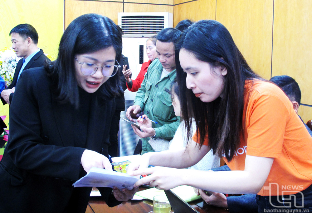 Sở Công Thương Thái Nguyên phối hợp với Shopee Việt Nam hỗ trợ các doanh nghiệp, hợp tác xã, hộ kinh doanh cá thể kinh doanh trên nền tảng số.