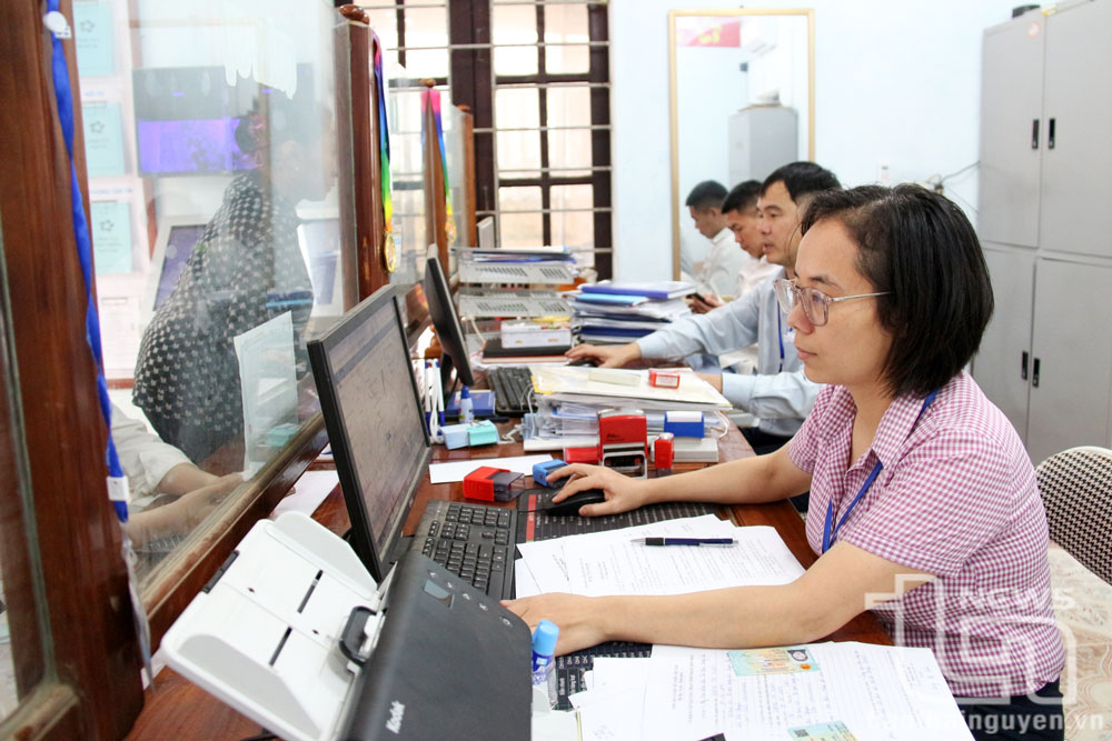 Hương Sơn xây dựng chính quyền thân thiện, gần dân