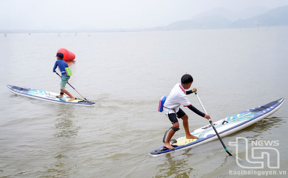 Các em nhỏ tham gia thi đấu đều có kỹ năng cao.
