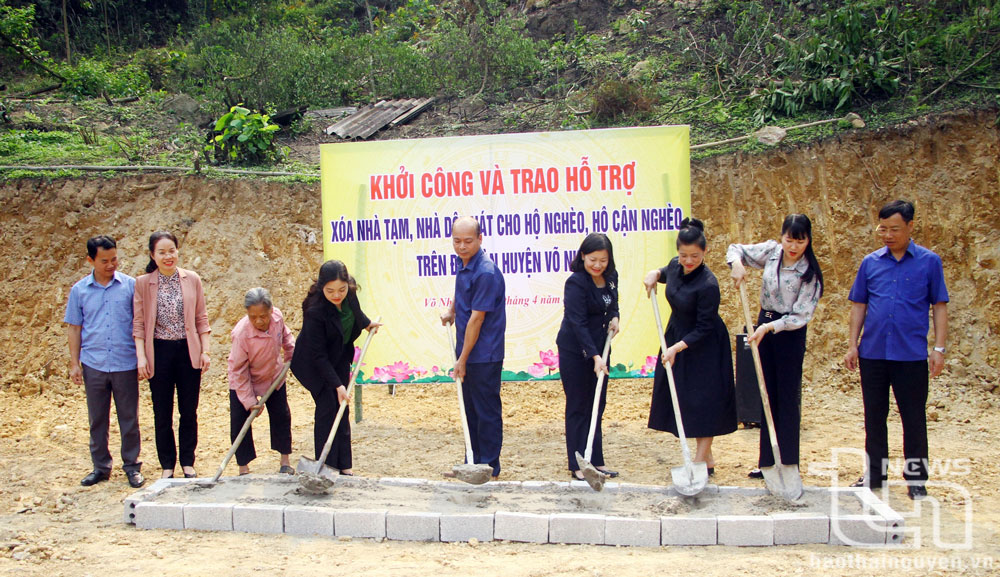 Hỗ trợ xóa nhà tạm, nhà dột nát cho hộ nghèo tại Võ Nhai