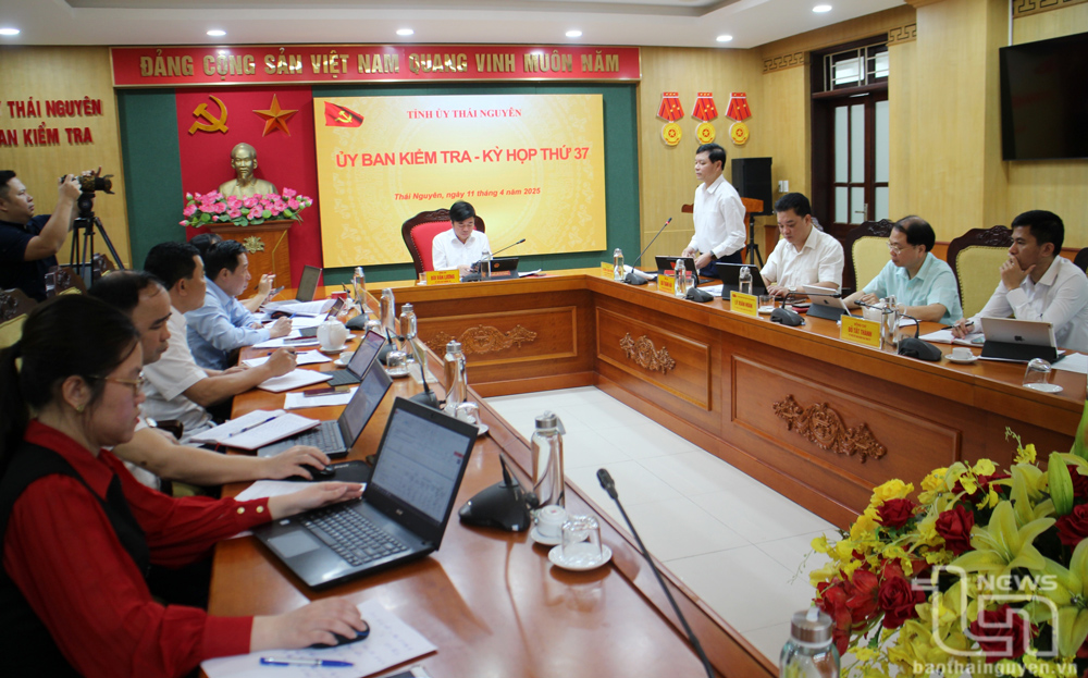 Các đại biểu dự Hội nghị.