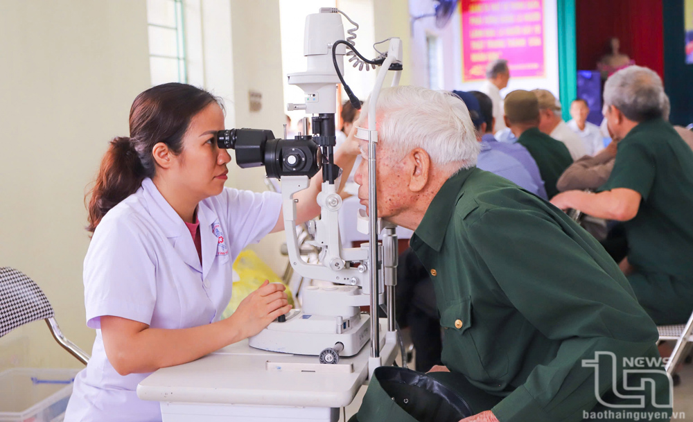 Khám bệnh miễn phí cho nạn nhân chất độc da cam