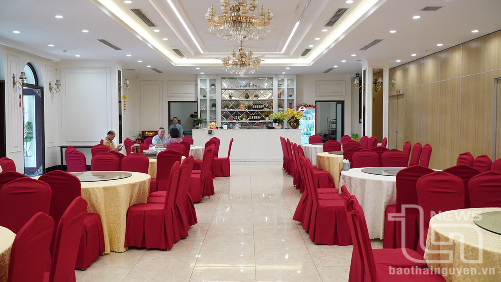 Kinh doanh ăn uống và thách thức từ "đại thanh lọc"