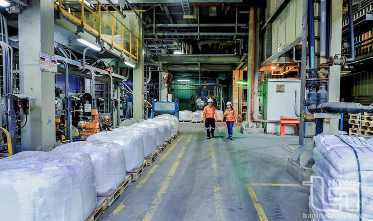 Masan High-Tech Materials vẫn duy trì sự ổn định trước làn sóng căng thẳng thương mại toàn cầu ngày càng gia tăng.