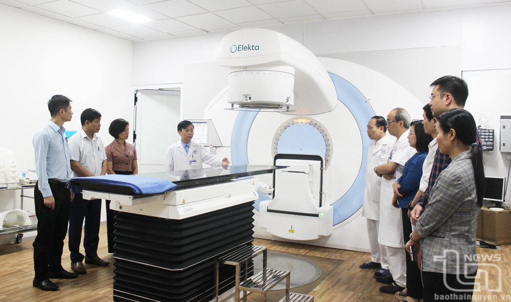 Khám, sàng lọc ung thư sớm cho 800 người