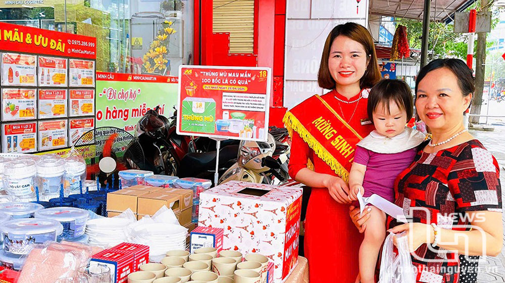 Chuỗi hệ thống Siêu thị Minh Cầu tổ chức nhiều chương trình khuyến mại, giảm giá bốc thăm trúng thưởng nhân dịp lễ 30-4, 1-5 và kỷ niệm 18 năm thành lập Công ty.