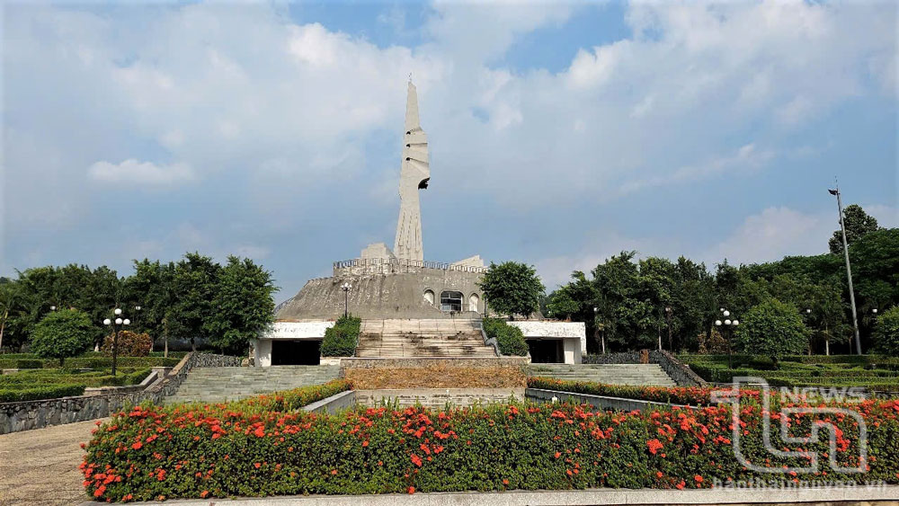 Di tích Địa đạo Tam giác sắt, biểu tượng của lòng kiên trung, bất khuất.