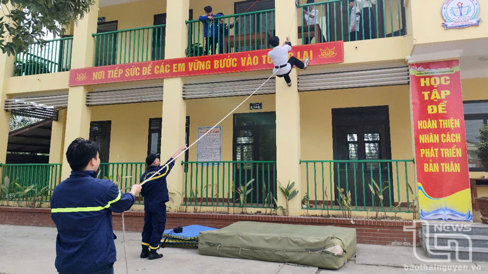 Không để hỏa hoạn xảy ra trong trường học