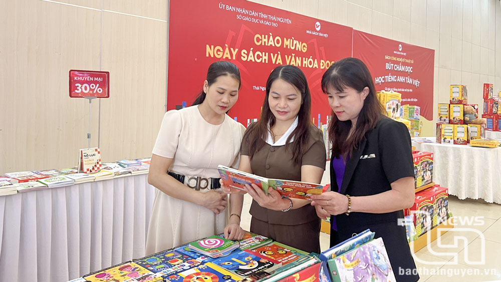 'Đọc sách - Điều bình thường mà vĩ đại'