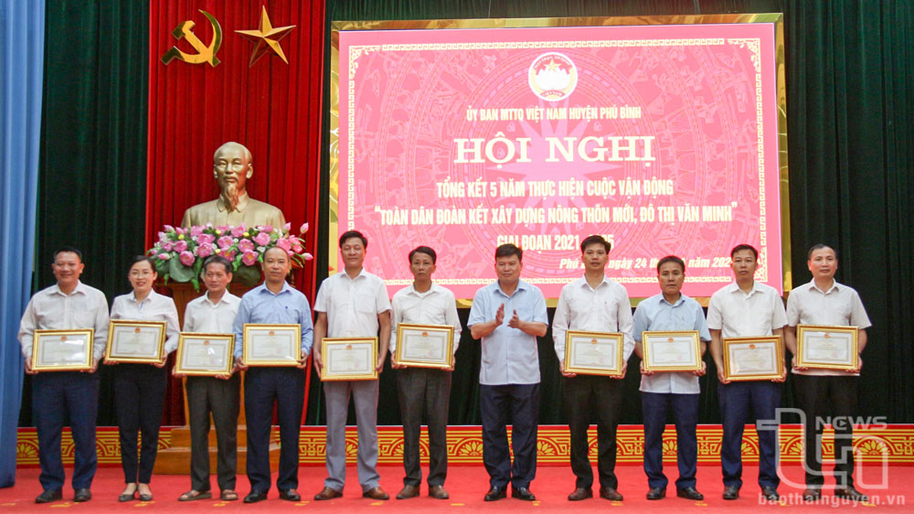 Toàn dân Phú Bình chung tay xây dựng nông thôn mới