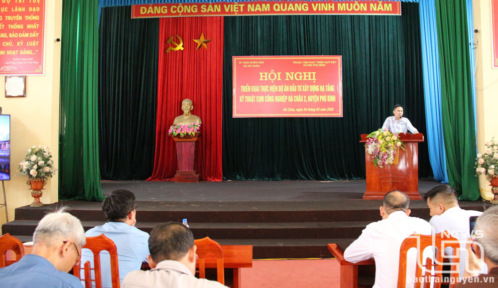 Trung tâm Phát triển quỹ đất huyện Phú Bình phối hợp với UBND xã Hà Châu tổ chức hội nghị tuyên truyền, phổ biến thông tin về triển khai dự án đầu tư xây dựng hạ tầng kỹ thuật Cụm công nghiệp Hà Châu 2.