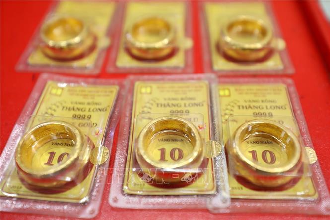 Giá vàng sáng 10/4 đồng loạt tăng mạnh, vượt 103 triệu đồng/lượng 