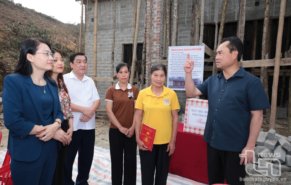Khẩn trương hoàn thành xóa nhà tạm, nhà dột nát trước ngày 30-4