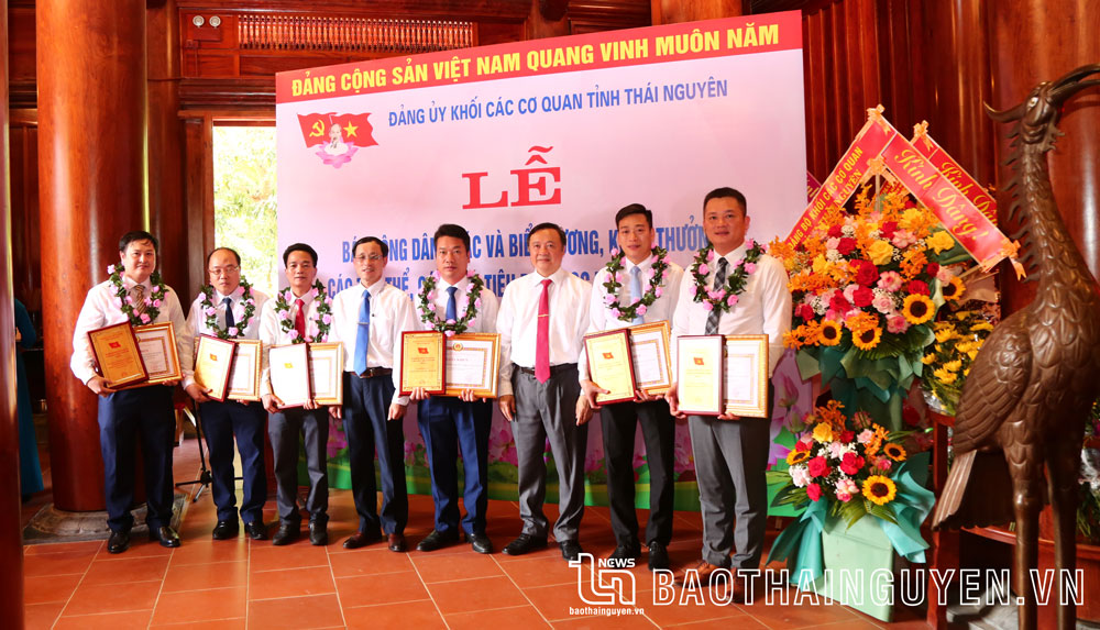 Đảng bộ Khối các cơ quan tỉnh Thái Nguyên: Báo công dâng Bác tại Nghệ An