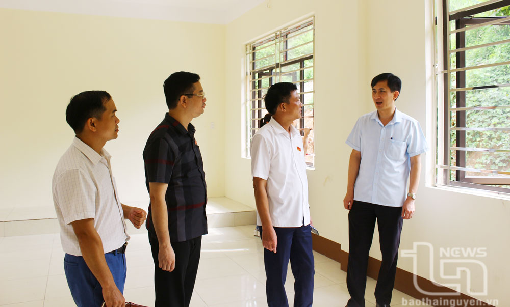 Khảo sát công tác giáo dục tại vùng đồng bào dân tộc thiểu số