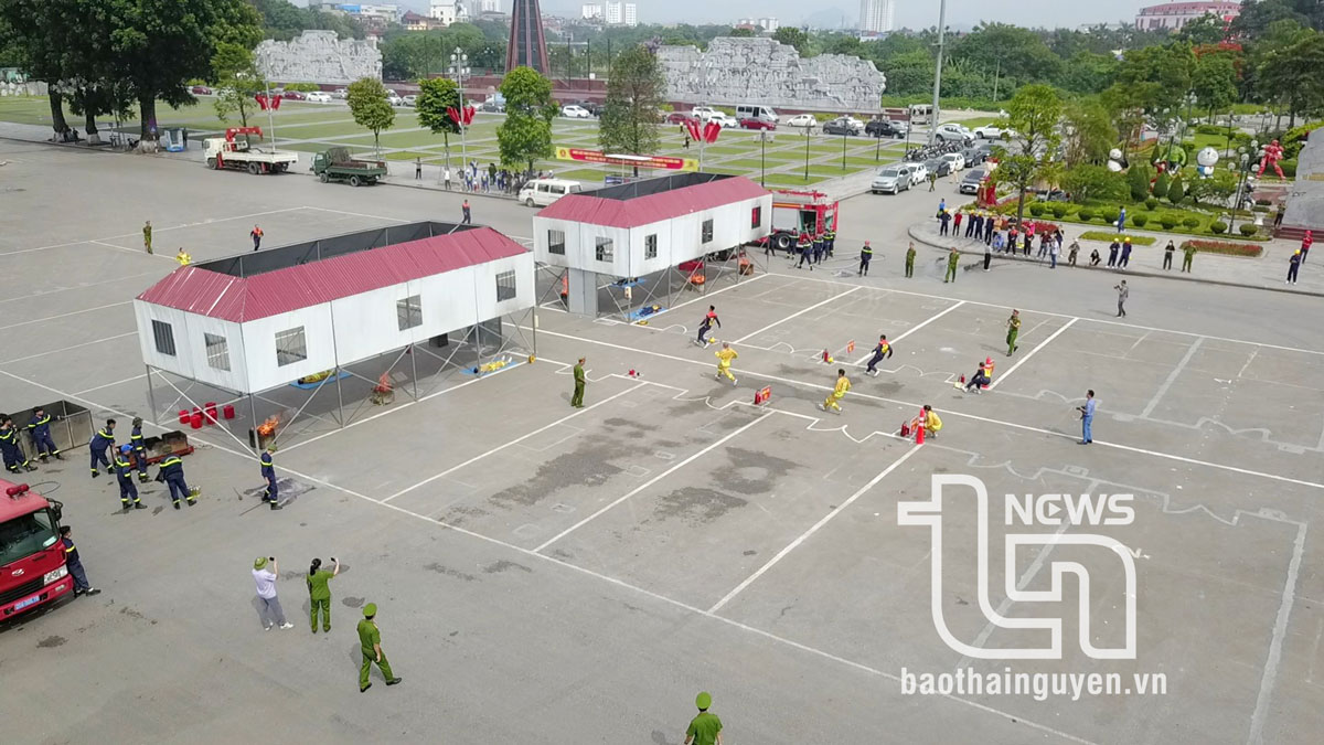 Hội thi diễn ra tại quảng trường Võ Nguyên Giáp (TP. Thái Nguyên).