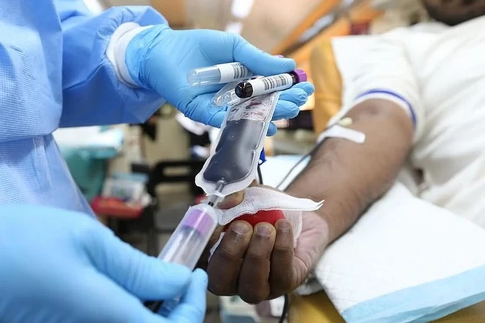 Anh đền bù hơn 12 tỷ USD cho nạn nhân bị truyền máu nhiễm HIV