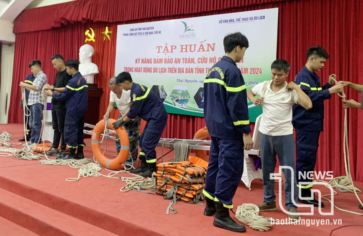 Hỗ trợ các cơ sở hoạt động du lịch phát triển bền vững