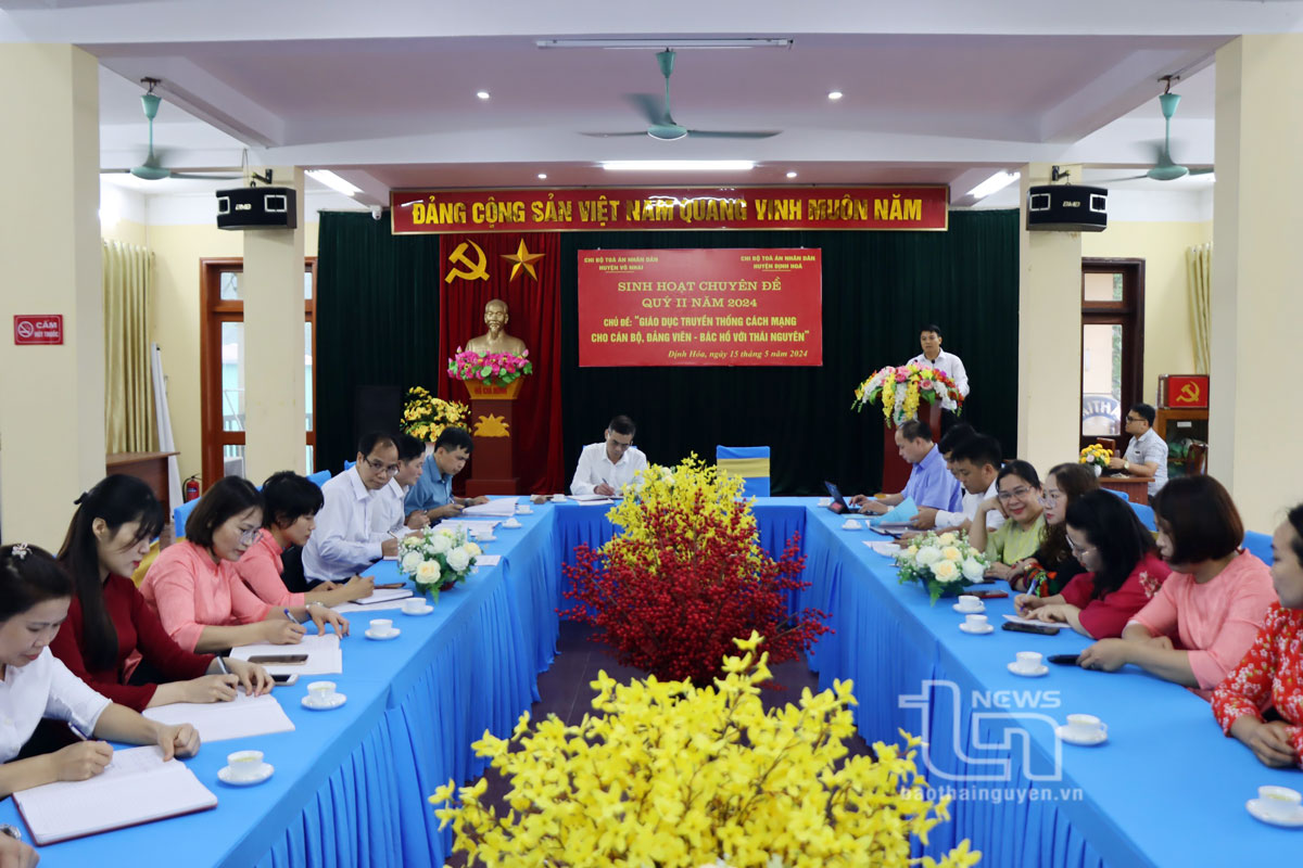 Nhiều tổ chức đảng ở Võ Nhai sinh hoạt chuyên đề “Bác Hồ với Thái Nguyên”
