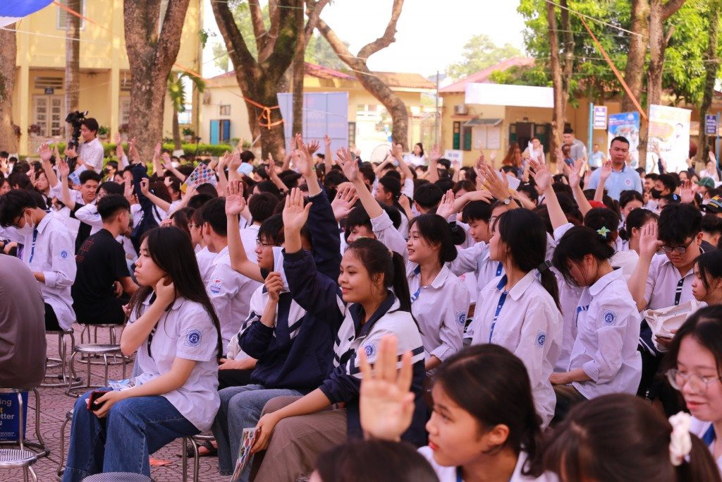 Hơn 1.000 học sinh đã tham gia chương trình. Ảnh: Duy Mạnh
