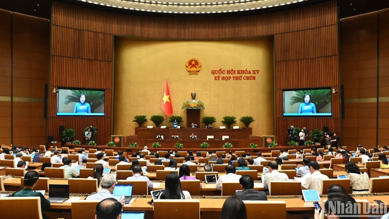 Quốc hội họp về sửa đổi, bổ sung Hiến pháp năm 2013