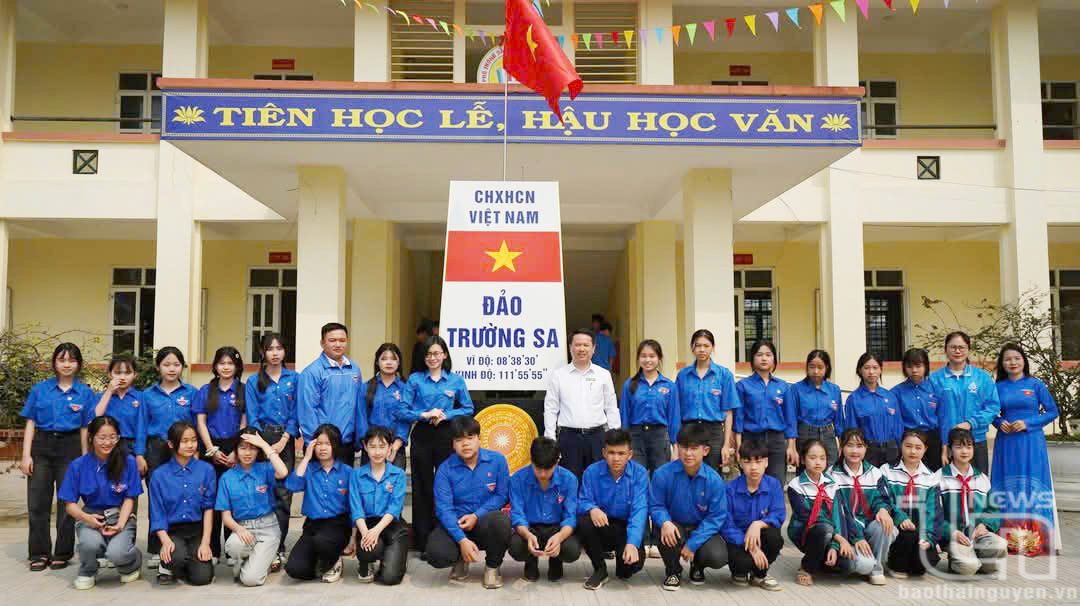 Xây dựng 2 mô hình về biển đảo tại các trường học