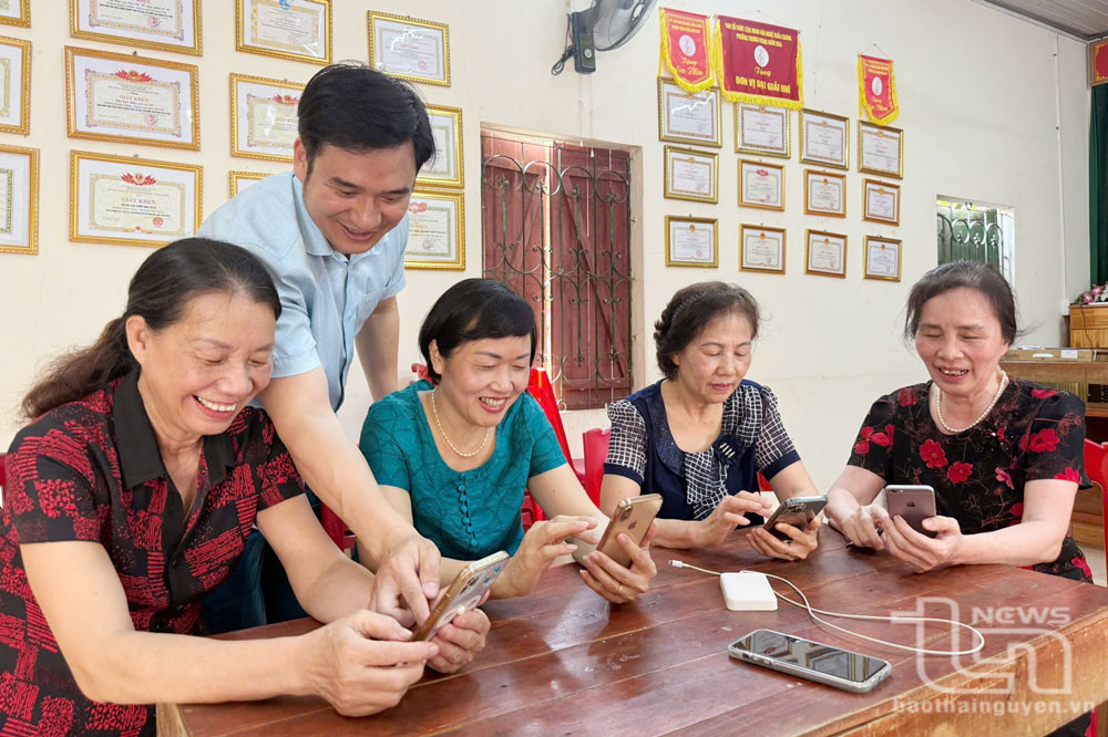 Bình dân học AI: Khơi dậy tinh thần tự học, lan tỏa tri thức