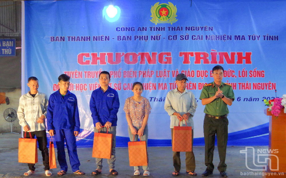 Xây dựng lối sống tích cực cho học viên cai nghiện