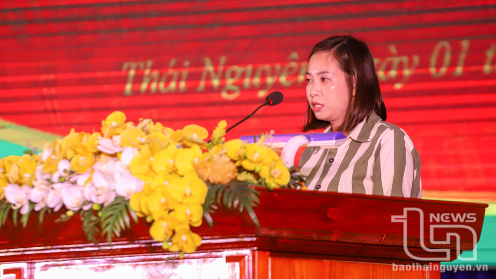 Đại diện phạm nhân được đặc xá dịp này phát biểu tại buổi lễ.