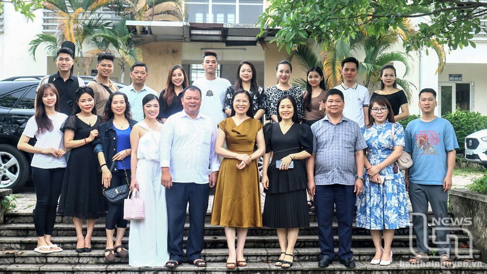 Thành lập đoàn nghệ thuật phục vụ huyện đảo Trường Sa