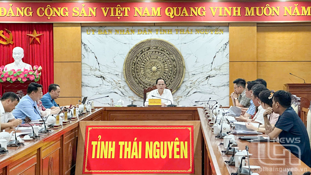 Không làm gián đoạn, chậm trễ việc triển khai các chương trình, dự án