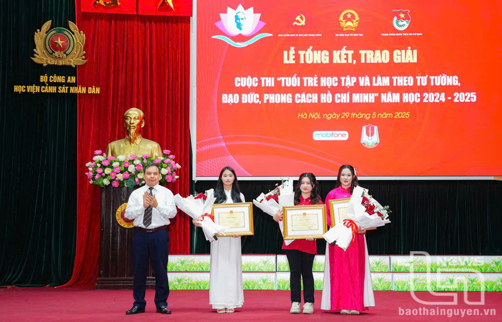 Học sinh Thái Nguyên lần đầu đoạt giải Nhất Cuộc thi toàn quốc về tuổi trẻ học và làm theo Bác