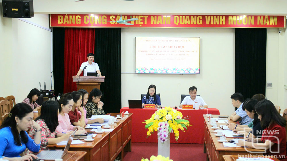 Hội thảo khoa học 'Giáo dục cần, kiệm, liêm, chính, chí công, vô tư trong giảng dạy lý luận chính trị'