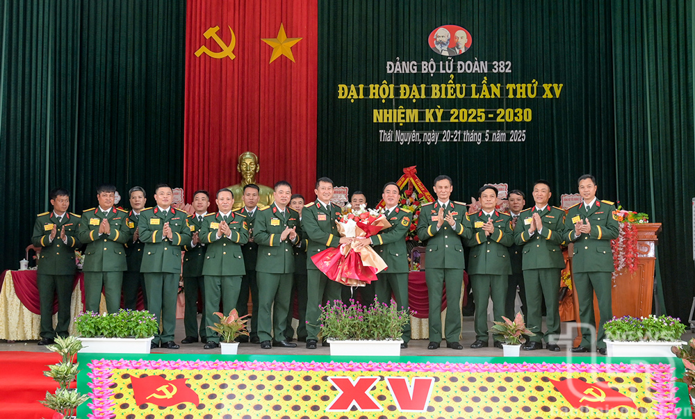 Đảng bộ Lữ đoàn 382 tổ chức thành công Đại hội nhiệm kỳ 2025-2030