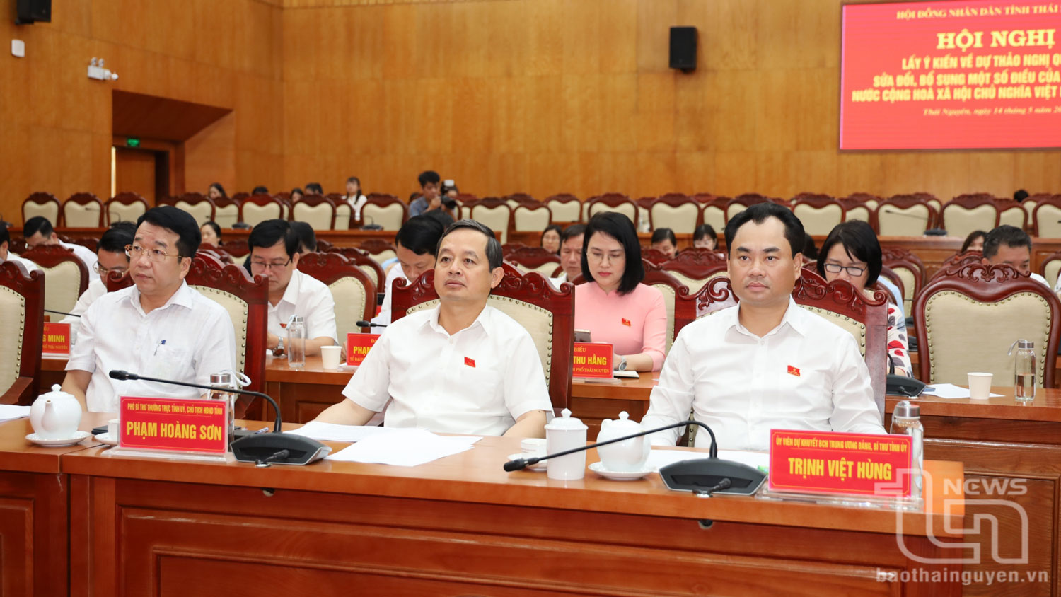 Các đại biểu dự Hội nghị.