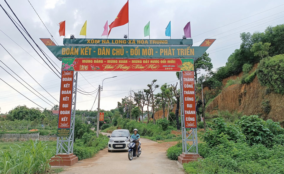 Khi cán bộ, đảng viên nêu gương tốt