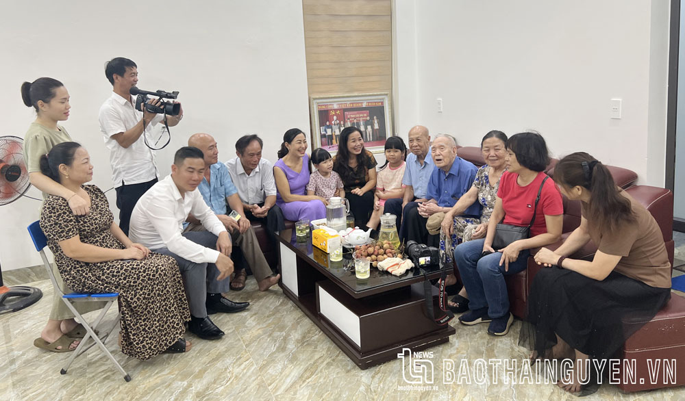 Gặp lại nhà báo Thái Duy, nghe những câu chuyện còn rất mới