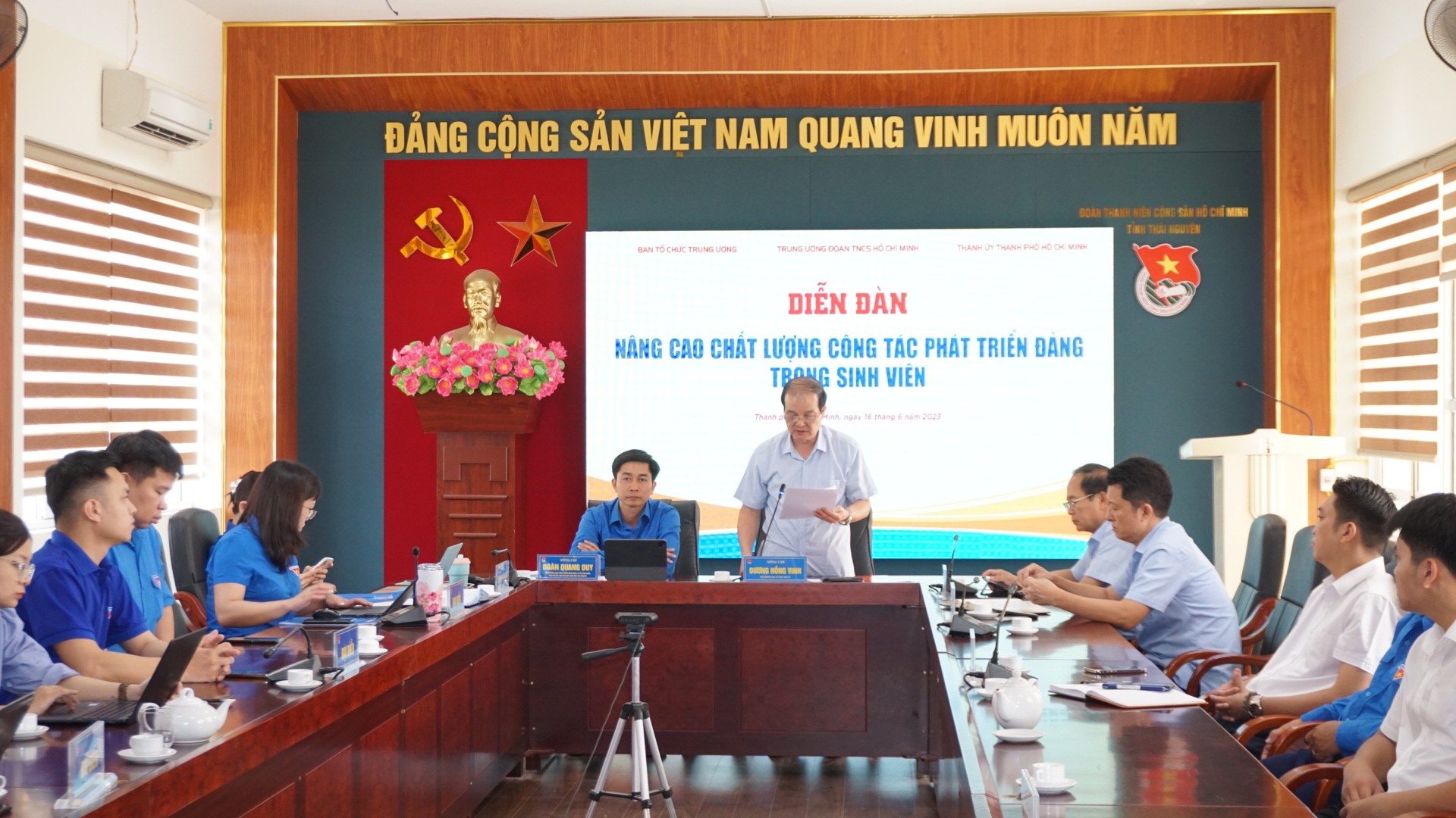 Nâng cao chất lượng công tác phát triển Đảng trong sinh viên