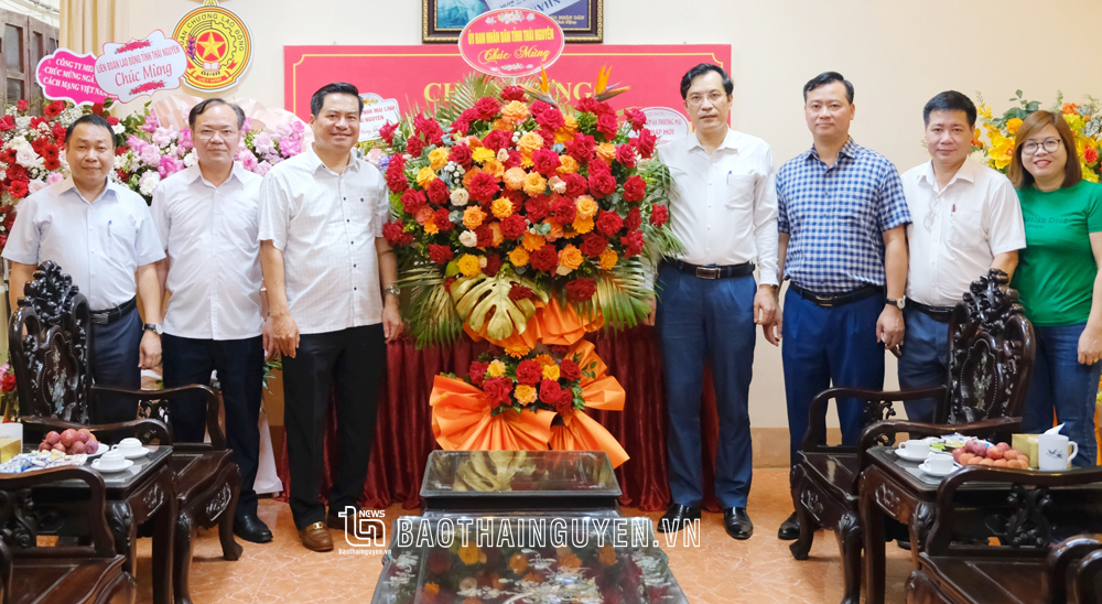 Chúc mừng nhân dịp Ngày Báo chí Cách mạng Việt Nam